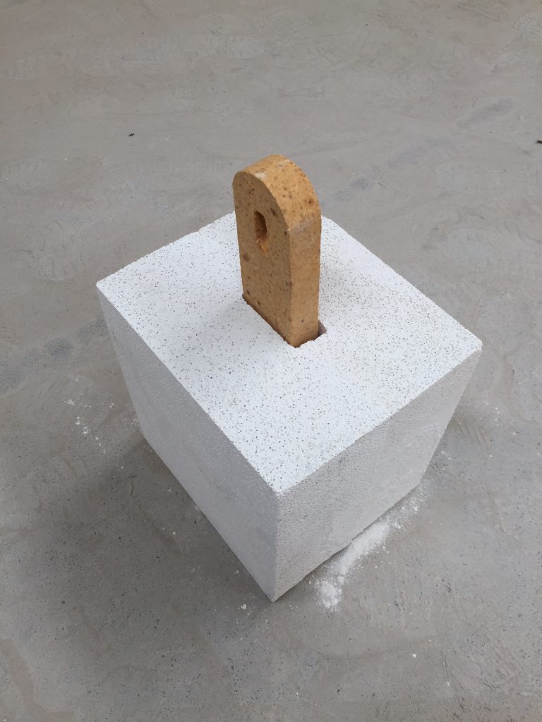 江蘇莫來(lái)石輕質(zhì)耐火磚